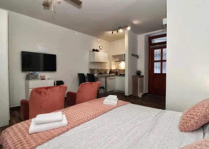 Sweet Couple * Ρόβινι